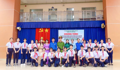 KÝ CAM KẾT THỰC HIỆN AN TOÀN GIAO THÔNG - TUYÊN TRUYỀN AN TOÀN GIAO THÔNG TRONG TRƯỜNG HỌC