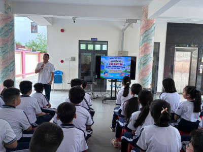 TRƯỜNG THCS PHÚ HOÀ TỔ CHỨC CHUYÊN ĐỀ PHÒNG, CHỐNG ĐUỐI NƯỚC CHO HỌC SINH