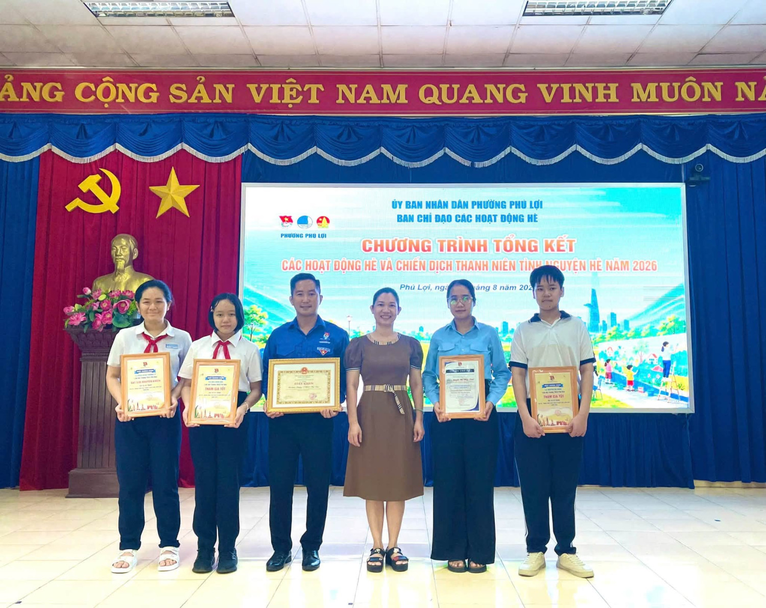 VINH DANH NHỮNG TẬP THỂ, CÁ NHÂN TIÊU BIỂU TRONG CHIẾN DỊCH THANH NIÊN TÌNH NGUYỆN HÈ PHƯỜNG PHÚ LỢI NĂM 2026