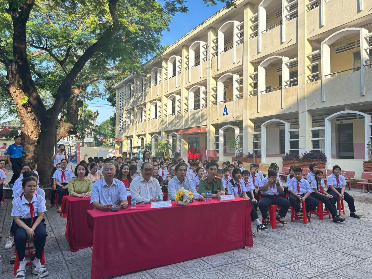 TRƯỜNG THCS PHÚ HÒA TỔ CHỨC CHIẾN DỊCH “KHÔNG MỘT MÌNH 2026 – KẾT NỐI KHÔNG TỔN THƯƠNG”